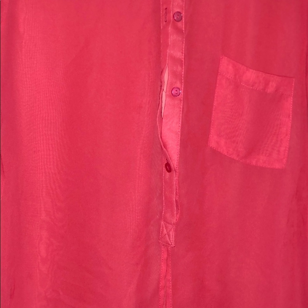 Button down - Picture 2 of 3